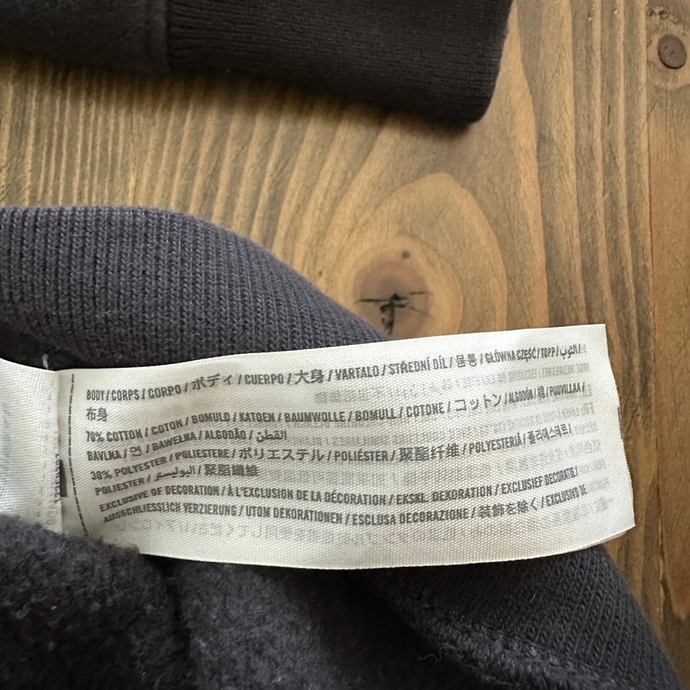 Abercrombie & Fitch Crewneck Sweatshirt Gray Fleece Blend Relaxed Fit Size S - Picture 3 of 5